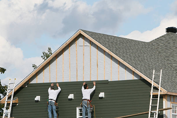 Professional Siding Replacement technician working in Basking Ridge, NJ